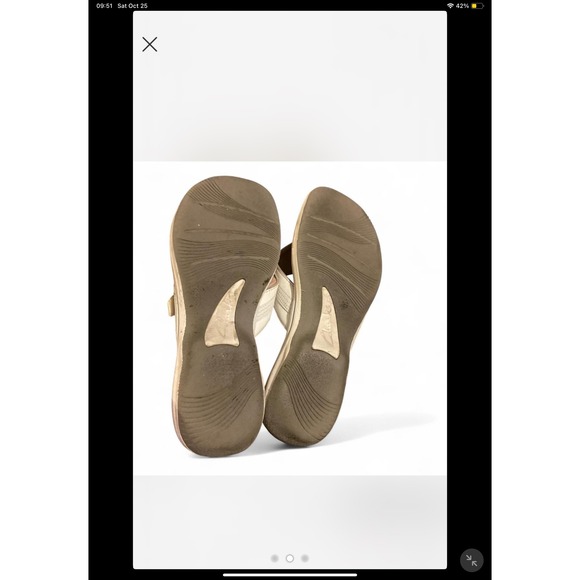 Clarks cloudstepper Sandals‎ Beige Comfort Adjustable Strap Thong Size 10 - Picture 2 of 2